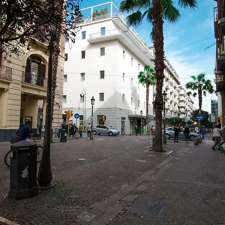 L'incrocio Bed and Breakfast Σαλέρνο